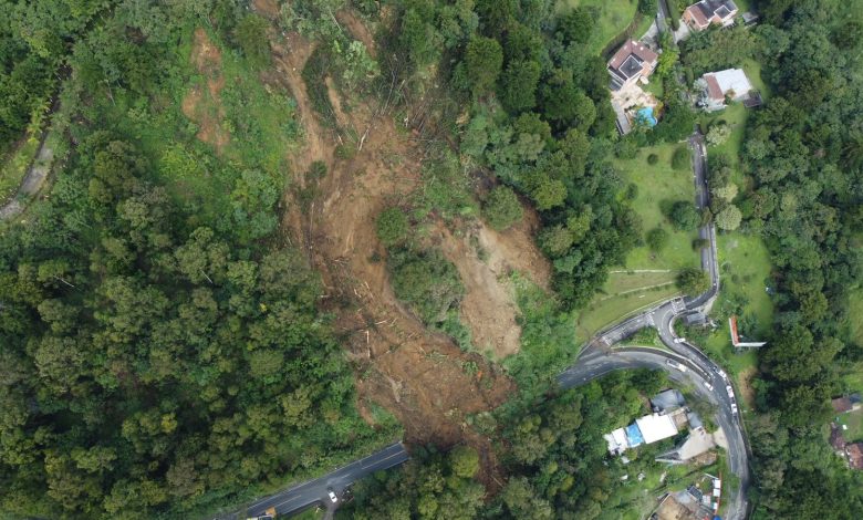 Movimiento en masa en Loma de Los Balsos. Foto/ Alcaldía de Medellín