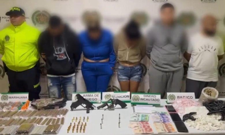 Capturados en el Barrio Antioquia. Foto/ Policía Metropolitana del Valle de Aburrá