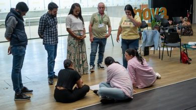 274 servidores de Comisarías se capacitan con Tejiendo Hogares para fortalecer la atención a víctimas de violencia intrafamiliar en Medellín