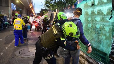 Durante los operativos, se realizaron controles exhaustivos y verificación de antecedentes en hoteles, casinos, bares, discotecas y puestos de ventas informales