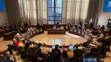 ! Concejales alertaron sobre la falta de planeación, docentes y atención psicosocial en las instituciones educativas de Medellín