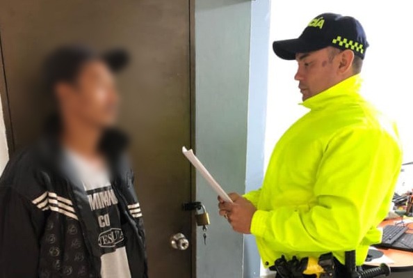 Alias “Seba”, capturado por el hurto a institución educativa rural en San Rafael, Antioquia. Foto/Policía