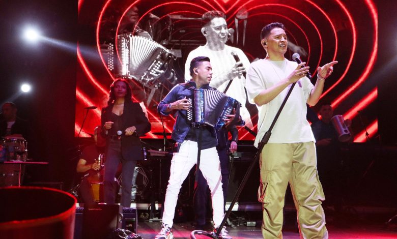 Jorge Celedón, Yeison Jiménez en las fiestas de La Estrella. Foto/ Alcaldía