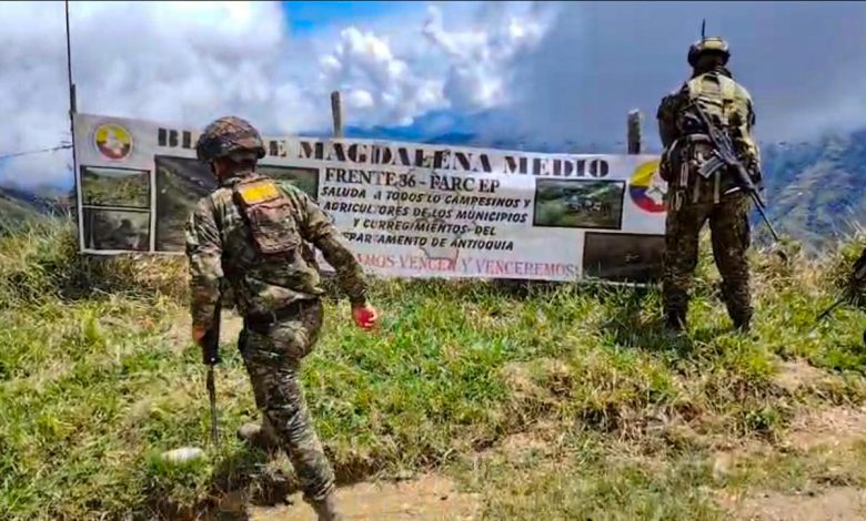 Briceño lleva varios días en medio de un enfrentamiento armado que deja más de 2.000 desplazados