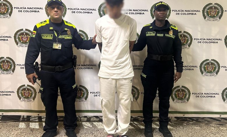 Cayó en Bello hombre que debía estar en casa por cárcel y seguía robando en Medellín. Foto/ Policía