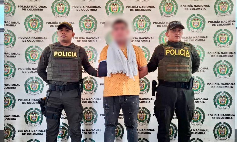 La captura se dio por el delito de por el delito de concierto para delinquir agravado. Foto/Policía