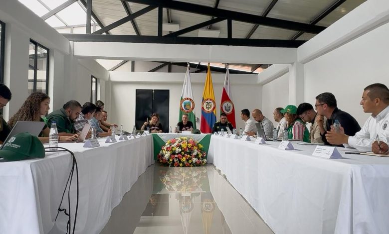 Autoridades ofrecen recompensa de hasta $100 millones por alias “Chamizo” y alias “Borracho” Foto/ Gobernacón