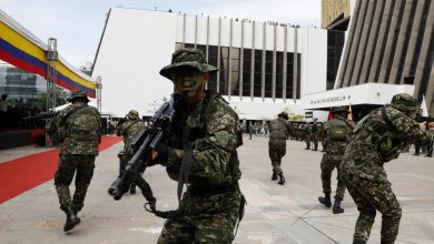 Homenaje a los veteranos de guerra en Medellín.