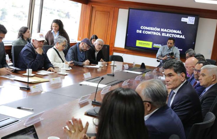 La petición fue hecha en la Comisión Nacional de Control Electoral. Foto/ Procuraduría