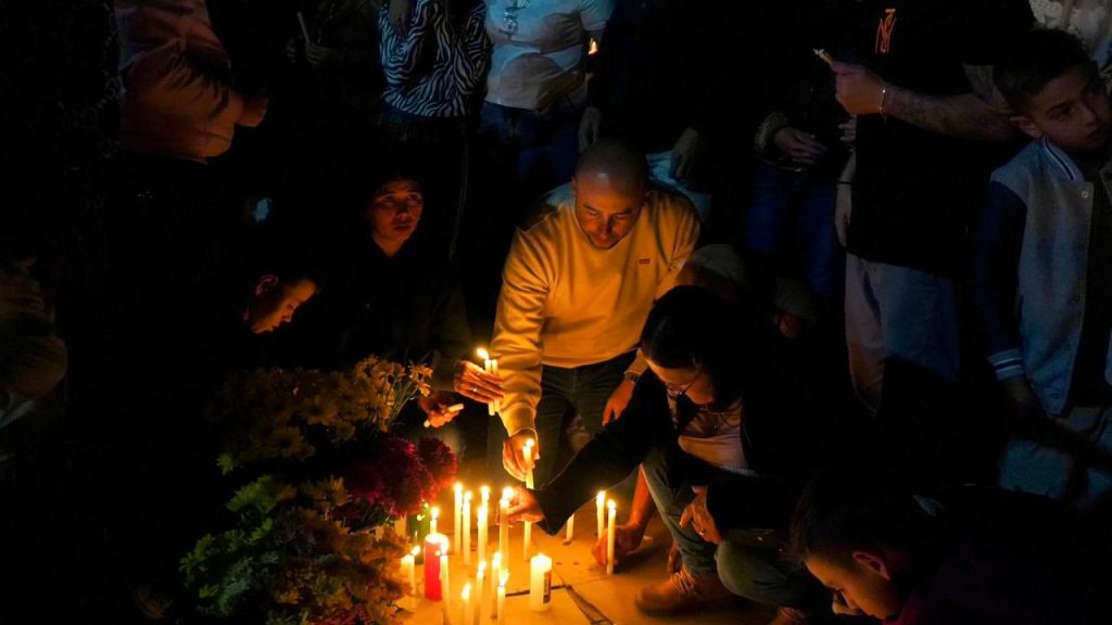 habitantes de El Carmen de Viboral se unieron para rechazar la violencia y pedir por un territorio en paz. Foto/ Alcaldía