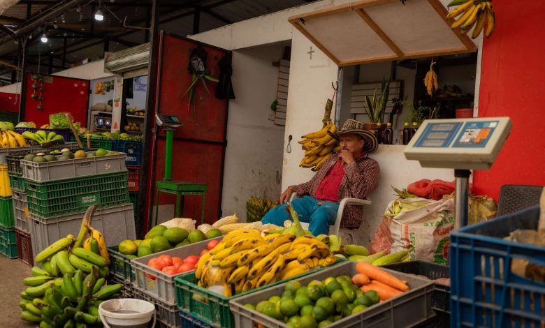 Inicia traslado de comerciantes. Foto/ Alcaldía