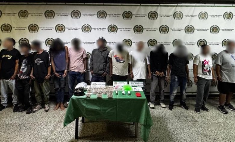 Capturados 13 presuntos integrantes de La Raya. Foto/Policía