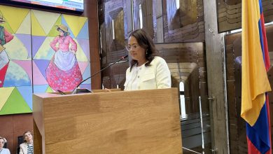 Ocupará la curul de Andrés Bedoya