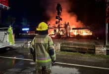 Incendio consumió parte del restaurante Brasas de Llanogrande. Foto/ Bomberos Rionegro