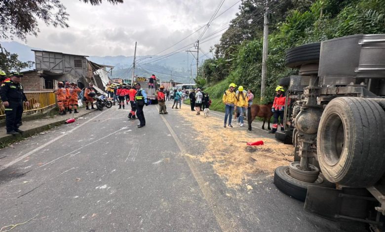 12 personas resultaron lesionadas. Foto/ DARGRD