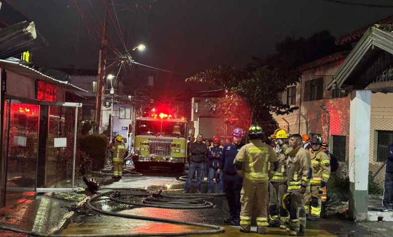 Incendio en San Antonio de Pereira. FOTO/Alcaldía