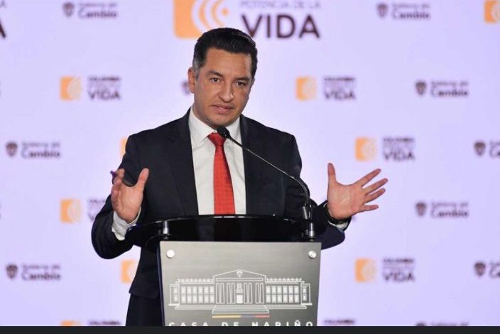 El ministro de Justicia (e) denuncia que fue espiado con el software ilegal , Foto/ Redes sociales