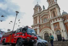 Alcaldía de Bello rindió homenaje a los Bomberos. Foto/ Alcaldía