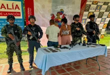 Dos capturados en combates. Foto/ Ejército