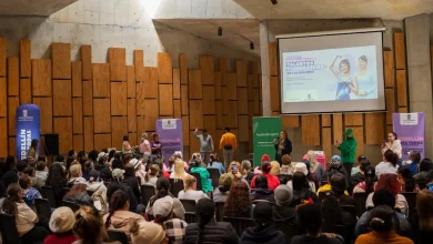 Medellín abre convocatoria que entregará $9.500.000 a mujeres líderes y talentos de la ciudad