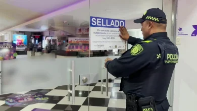 Cierran dos locales en Puerta del Norte durante operativo de control en Bello