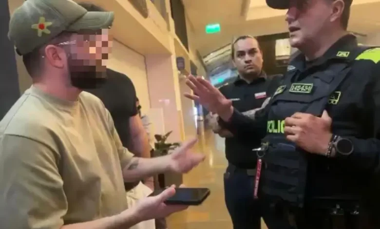 Extranjero capturado por presunta agresióna a menor en sala de cine. Foto/ Policía