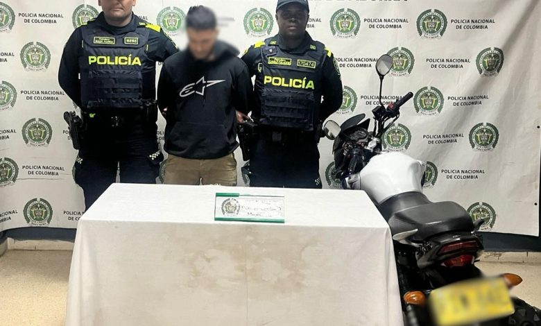 El hombre tenía una condena pendiente de cumplimiento. Foto/ Policía