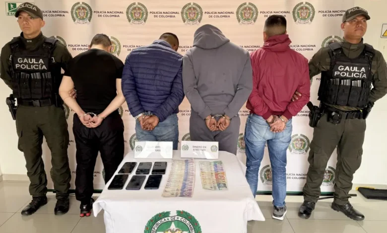 Capturados por facilitar llamadas extorsivas