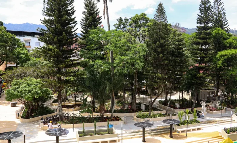 Así quedó el renovado parque de Copacabana. Foto/Alcaldía
