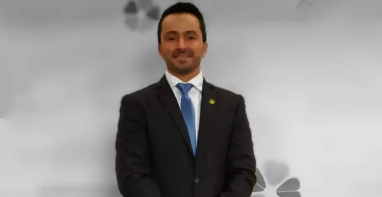 Santiago Ruiz - Columnista