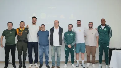Sobreviviente de la tragedia de Chapecoense se reencontró con el policía que participó en su rescate