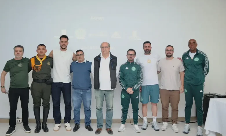 Sobreviviente de la tragedia de Chapecoense se reencontró con el policía que participó en su rescate