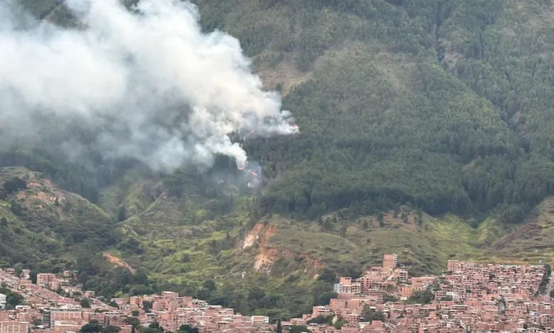 Incendio en Cerro de Bello. Foto/ Alcaldía