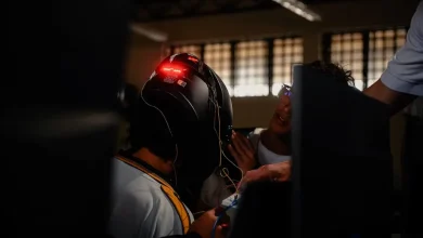 Estudiantes de Manrique crearon un casco inteligente